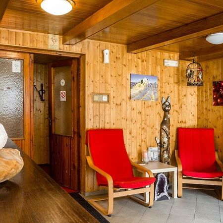 Hotel Konopiste Nova Myslivna Benesov  Kültér fotó