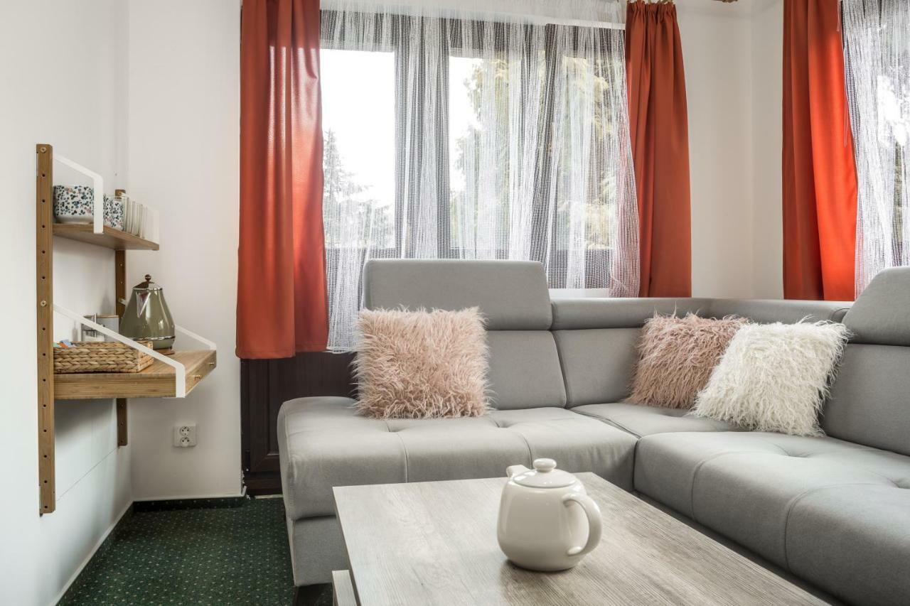 Hotel Konopiste Nova Myslivna Benesov  Kültér fotó