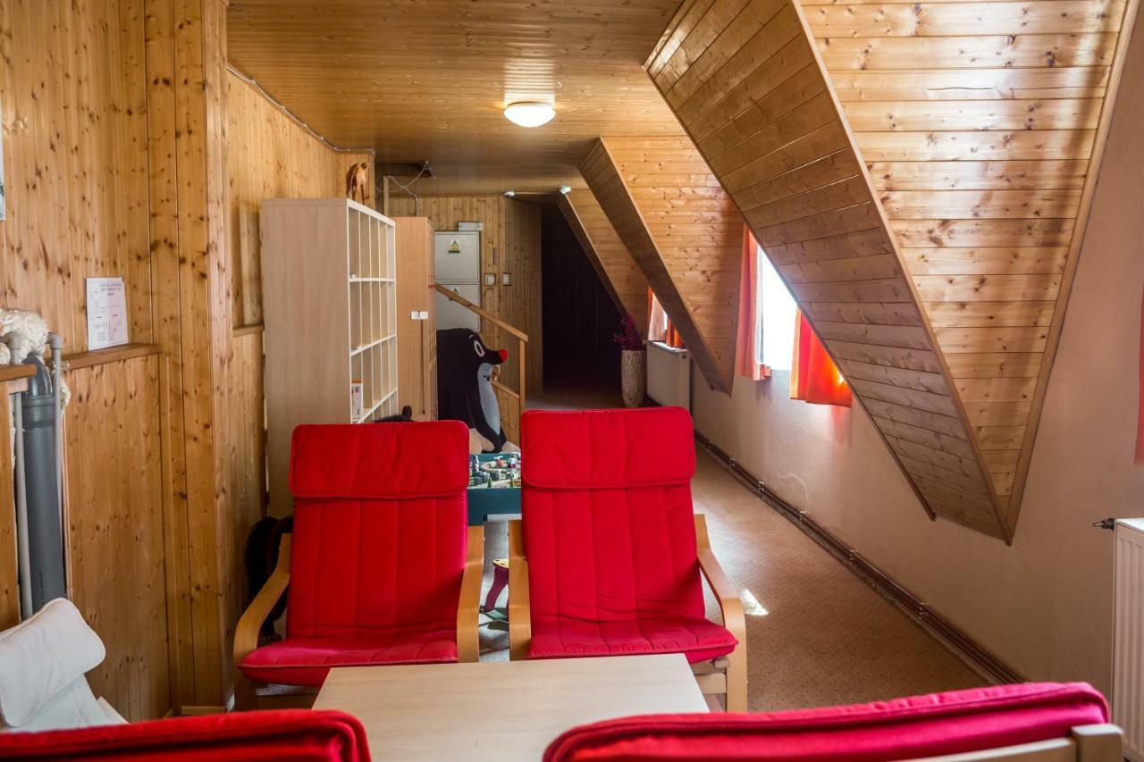 Hotel Konopiste Nova Myslivna Benesov  Kültér fotó